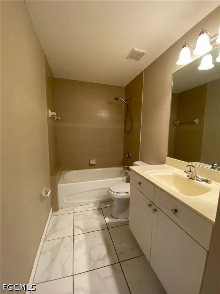 306 NE 14th Terrace Cape Coral FL 33909
