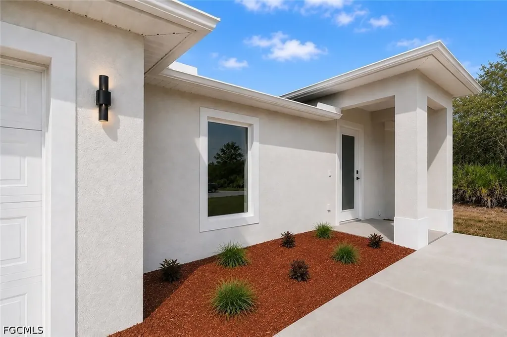 820 Lamar Street E Lehigh Acres FL 33974