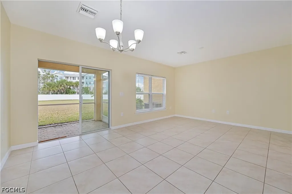 3739 Crofton Court Fort Myers FL 33916