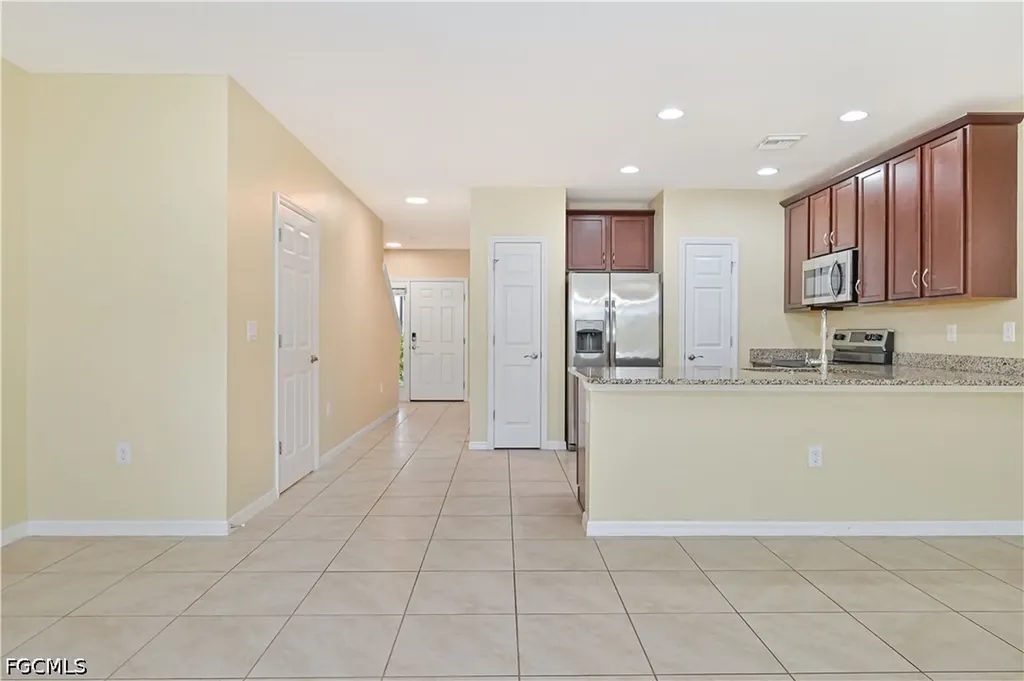 3739 Crofton Court Fort Myers FL 33916