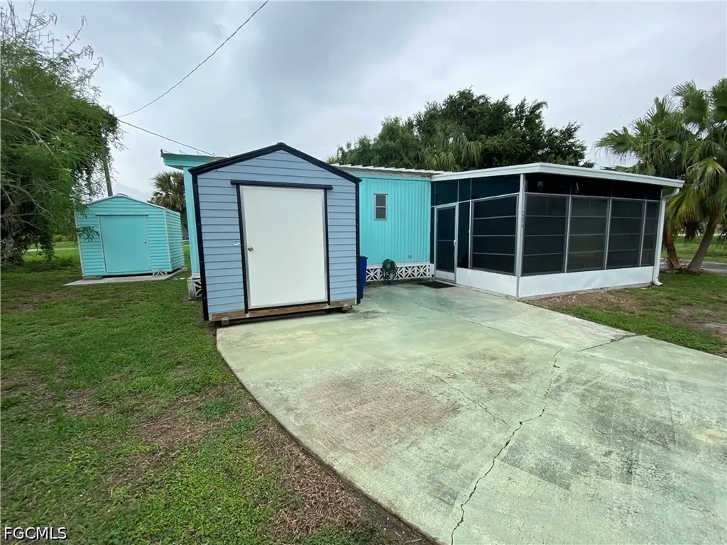 234 Lamplighter Lane North Fort Myers FL 33917