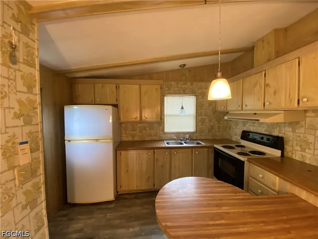 234 Lamplighter Lane North Fort Myers FL 33917