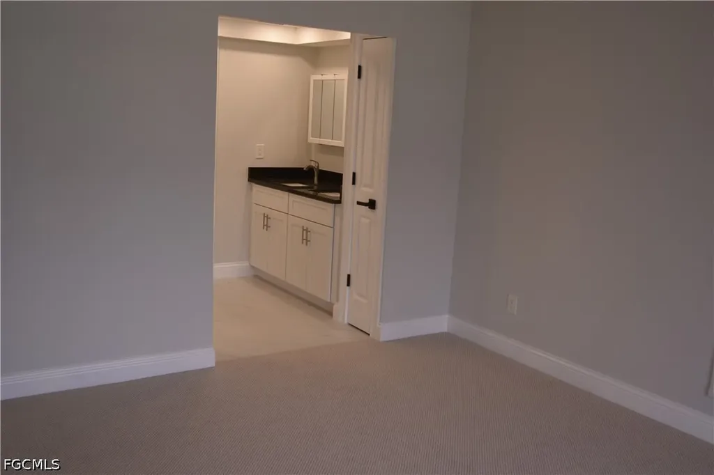 4229 SE 19th Place Cape Coral FL 33904