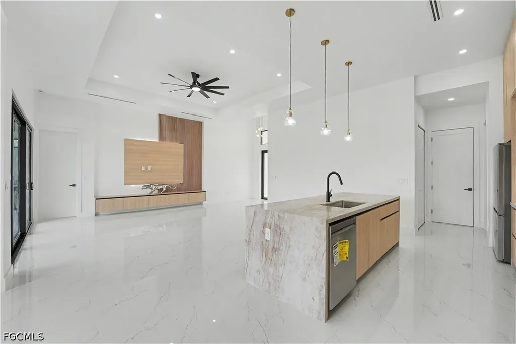 3500 NE 17th Place Cape Coral FL 33909