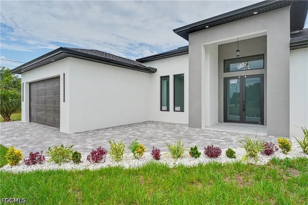 3500 NE 17th Place Cape Coral FL 33909