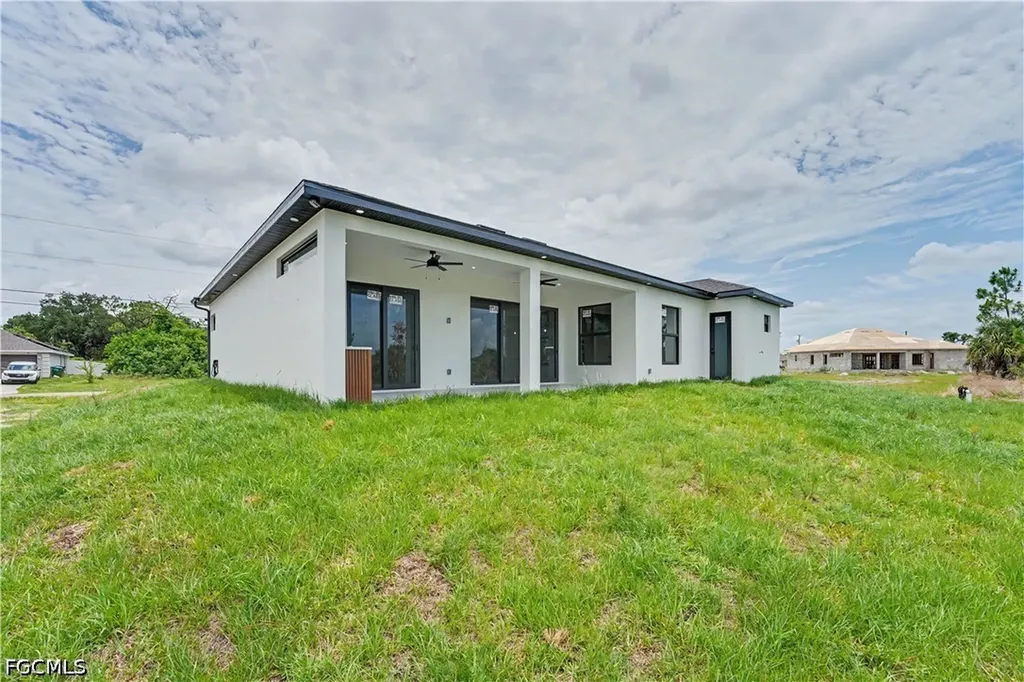 3500 NE 17th Place Cape Coral FL 33909
