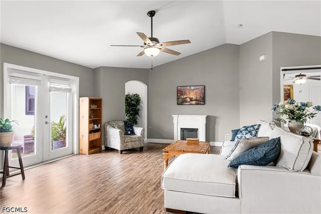 5013 Dania Circle Labelle FL 33935