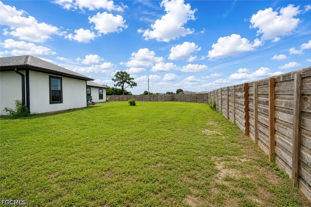 5013 Dania Circle Labelle FL 33935