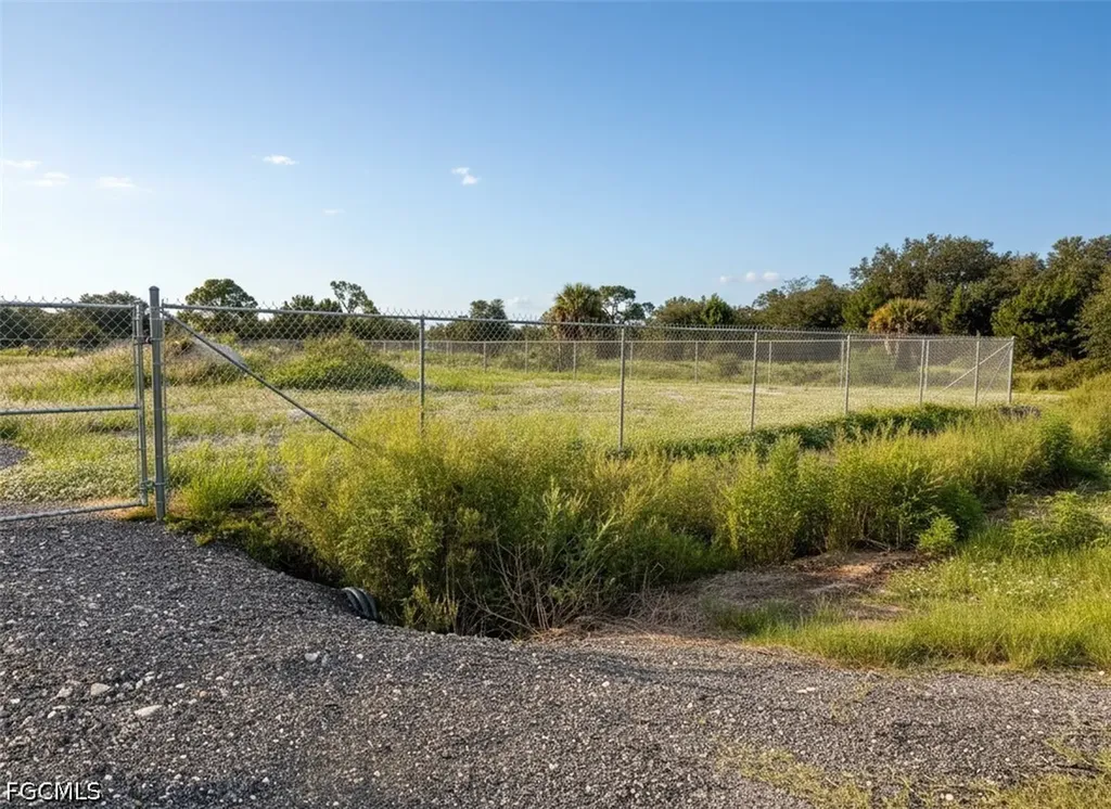 575 S Jinete Street Clewiston FL 33440