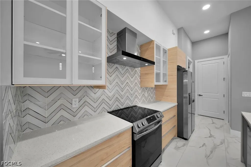 1201 SW 8th Place Cape Coral FL 33991