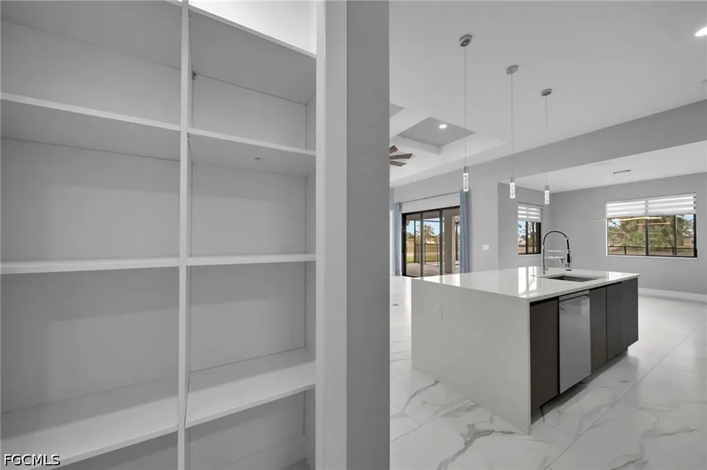1201 SW 8th Place Cape Coral FL 33991