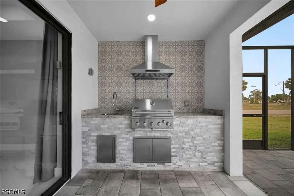 1201 SW 8th Place Cape Coral FL 33991