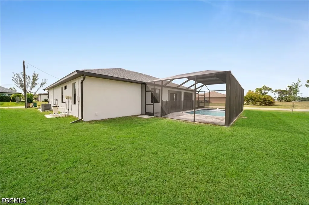 1201 SW 8th Place Cape Coral FL 33991