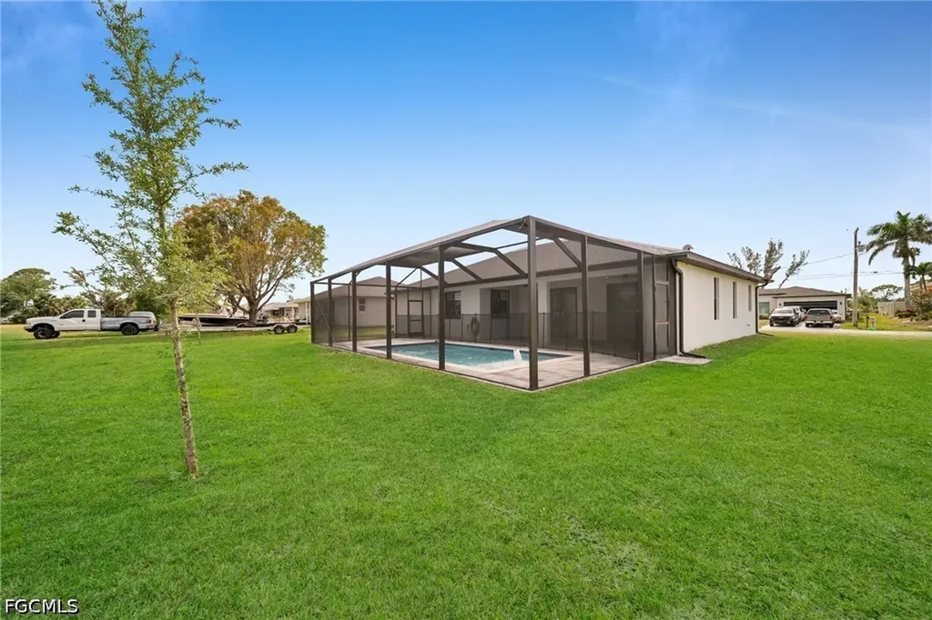1201 SW 8th Place Cape Coral FL 33991