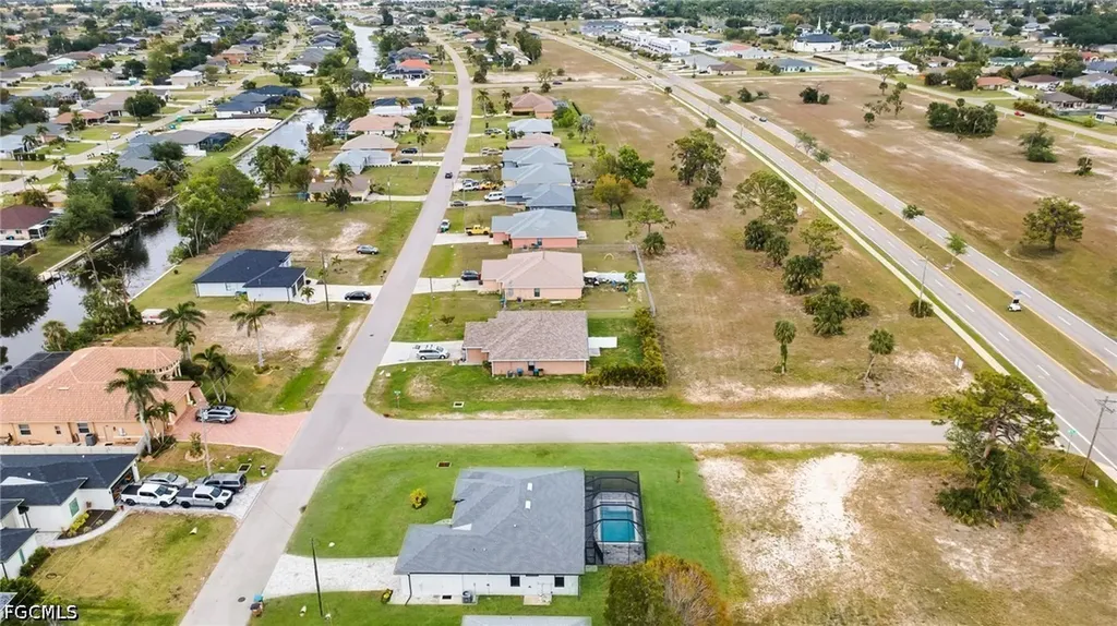 1201 SW 8th Place Cape Coral FL 33991