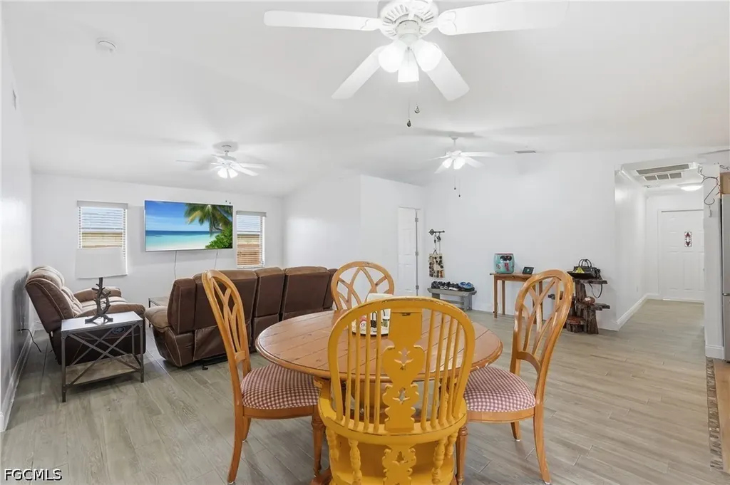 139 SE 30th Street Cape Coral FL 33904