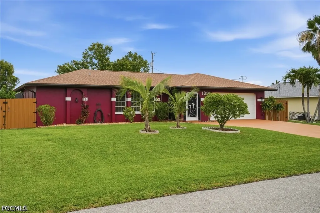 139 SE 30th Street Cape Coral FL 33904