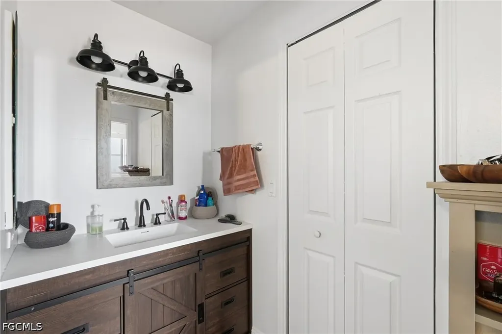 139 SE 30th Street Cape Coral FL 33904