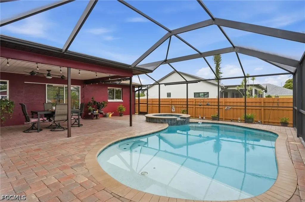 139 SE 30th Street Cape Coral FL 33904