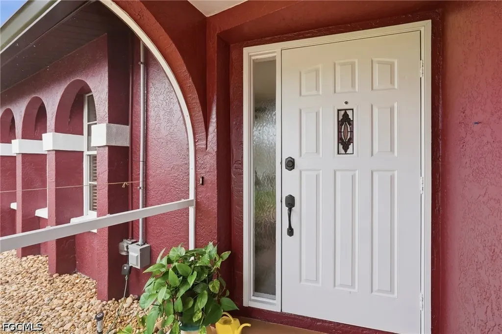 139 SE 30th Street Cape Coral FL 33904