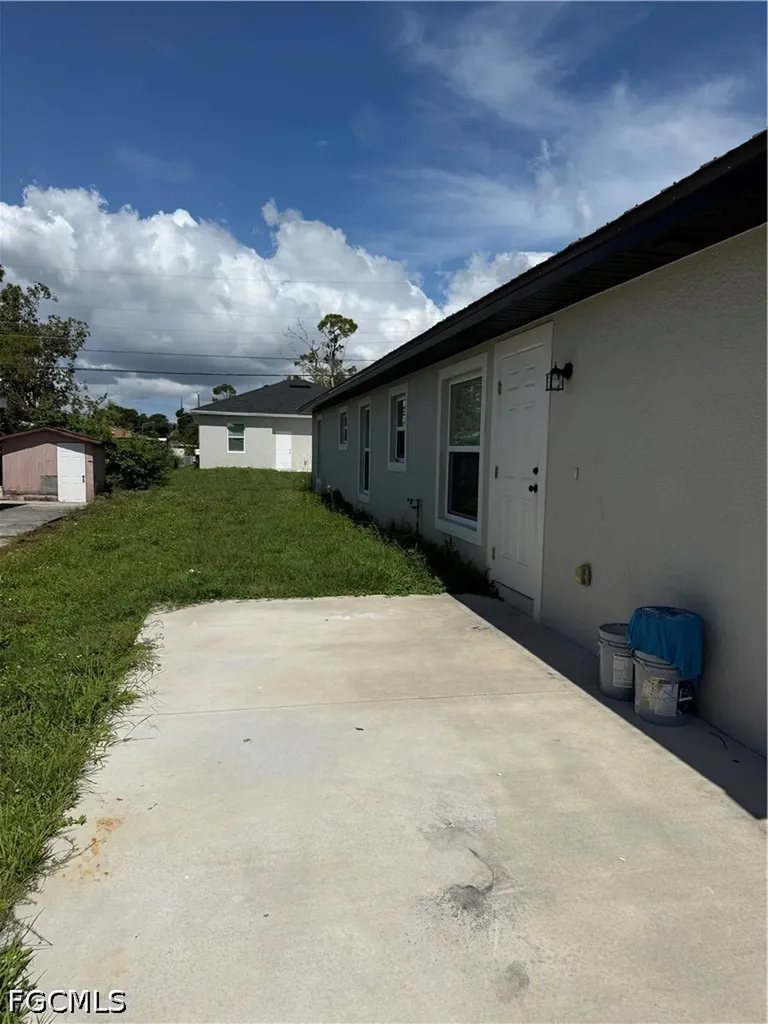 5514 9th Avenue Fort Myers FL 33907