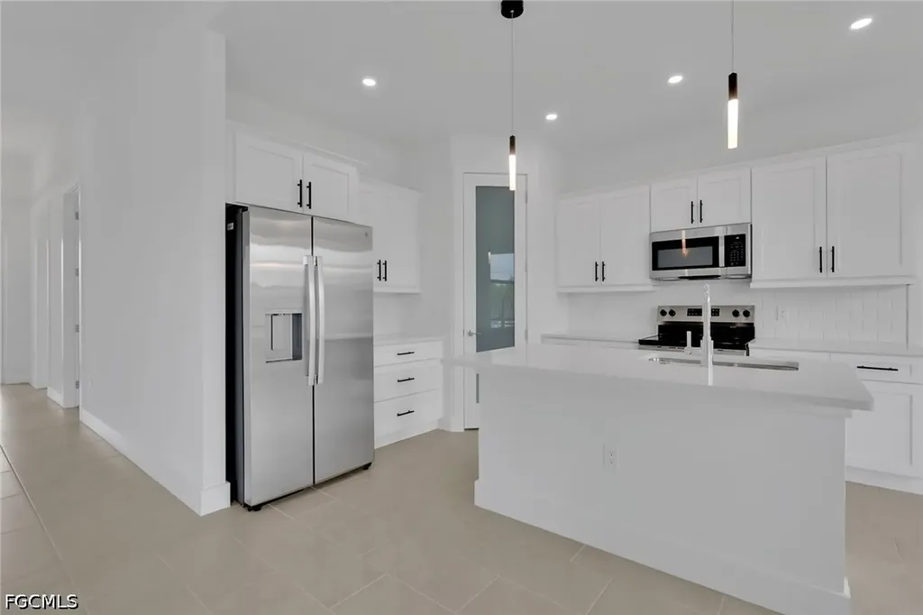 1920 NE 42nd Terrace Cape Coral FL 33909