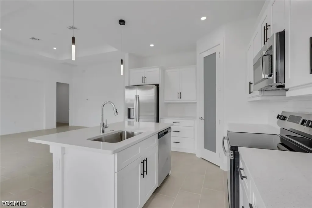 1920 NE 42nd Terrace Cape Coral FL 33909