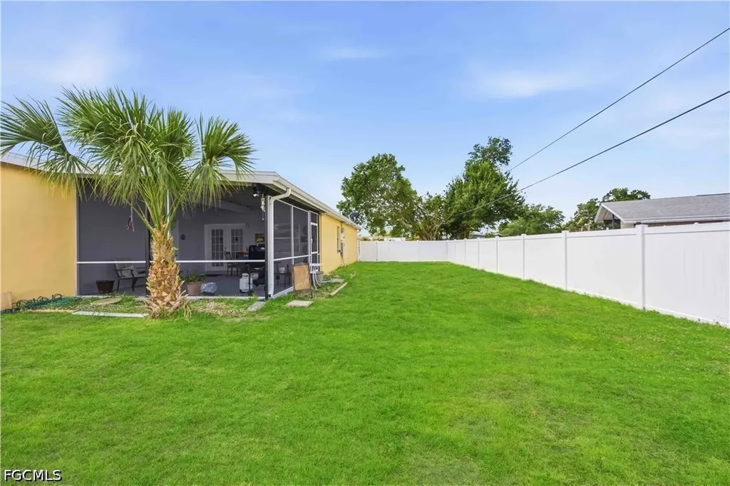 2409 Ednor Street Port Charlotte FL 33952