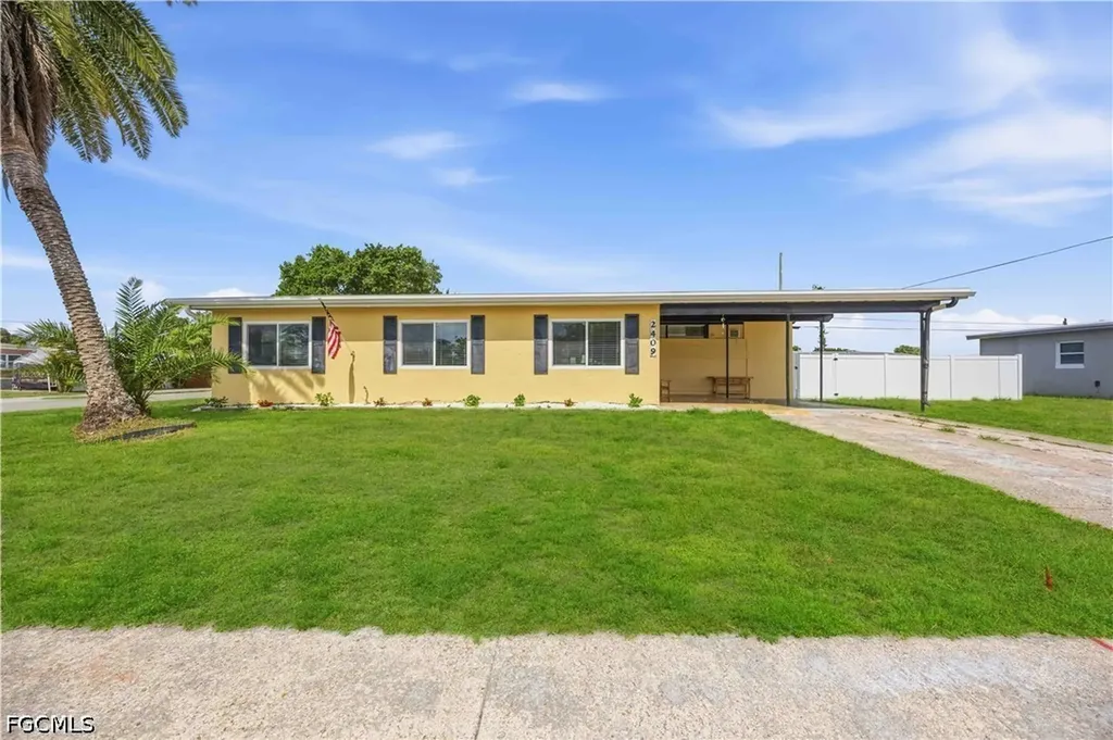 2409 Ednor Street Port Charlotte FL 33952