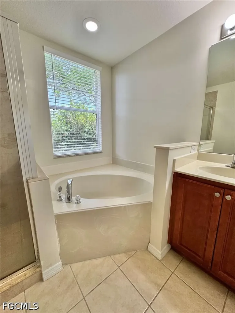 4263 Liron Avenue Fort Myers FL 33916