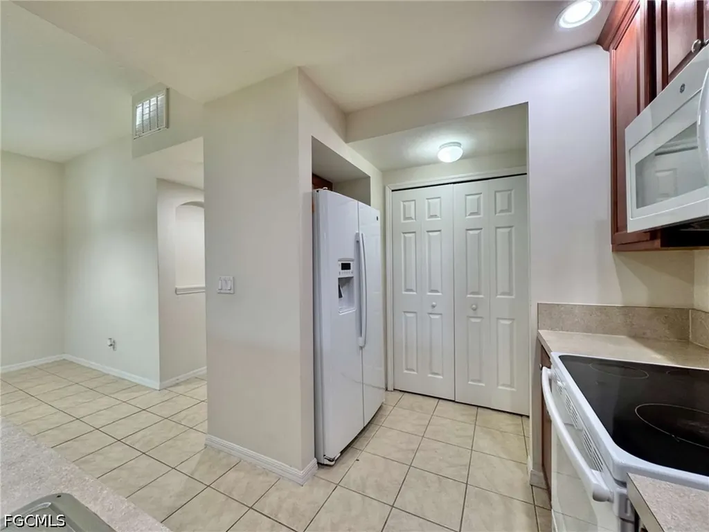 4263 Liron Avenue Fort Myers FL 33916
