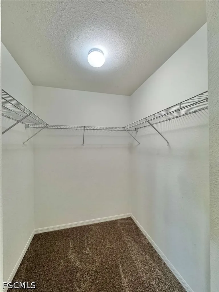 4263 Liron Avenue Fort Myers FL 33916