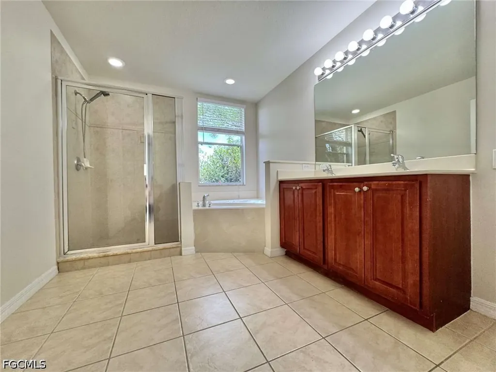4263 Liron Avenue Fort Myers FL 33916