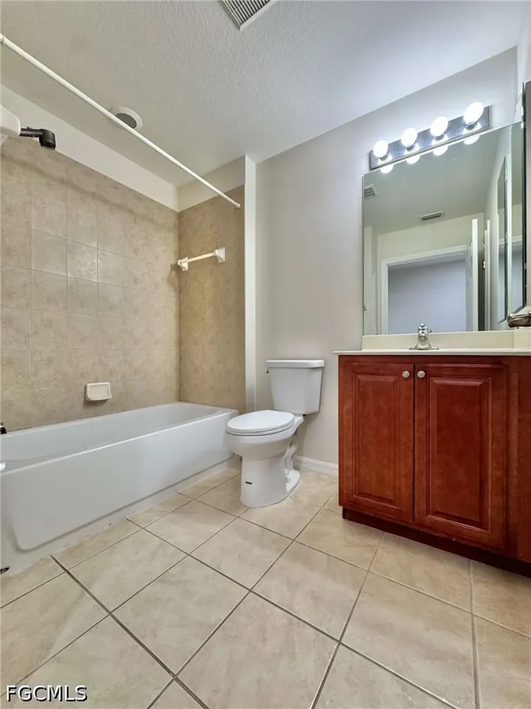 4263 Liron Avenue Fort Myers FL 33916