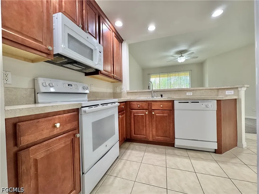 4263 Liron Avenue Fort Myers FL 33916