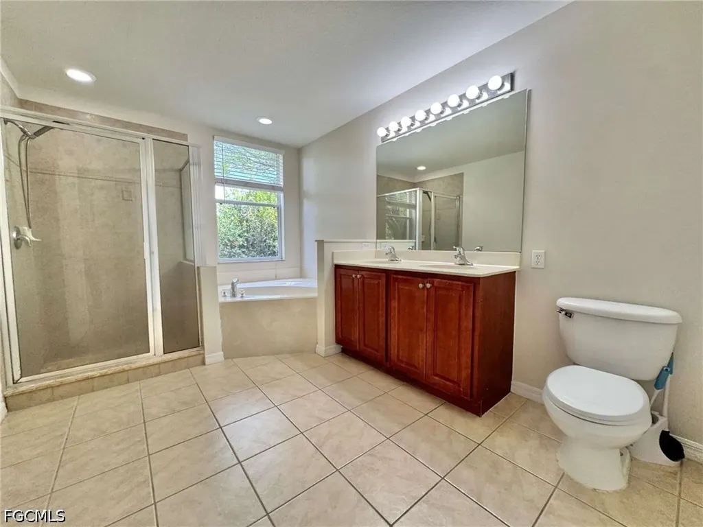 4263 Liron Avenue Fort Myers FL 33916