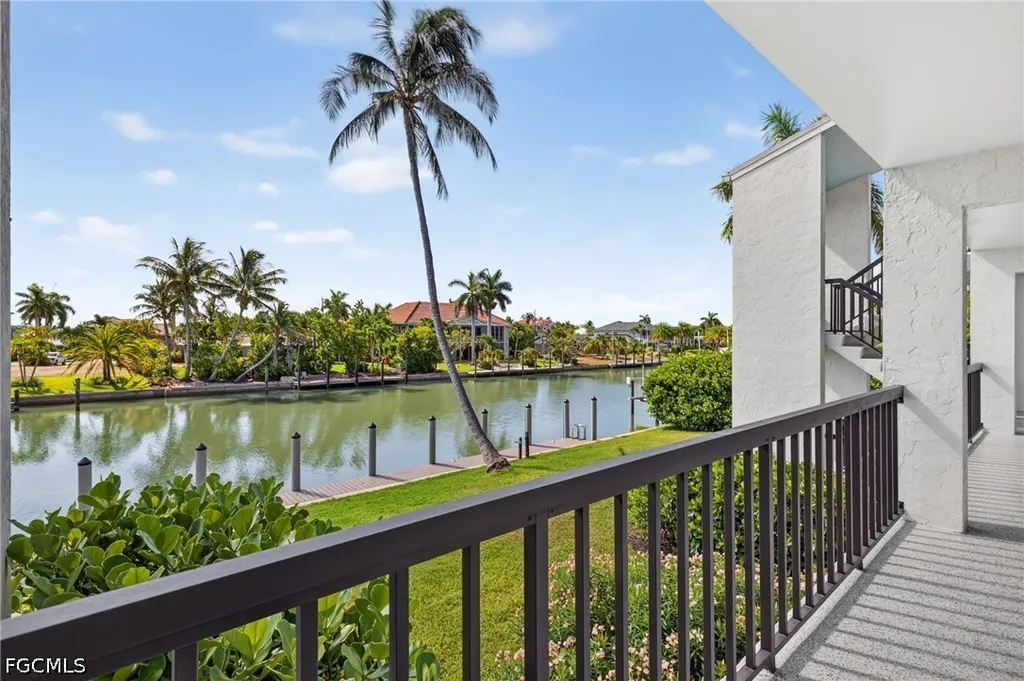 1250 Tennisplace Court Sanibel FL 33957