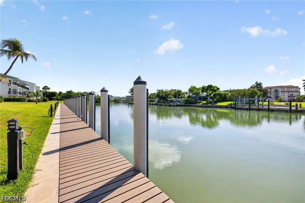 1250 Tennisplace Court Sanibel FL 33957