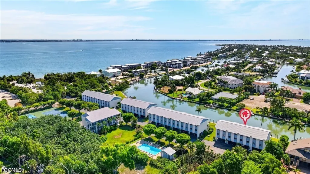 1250 Tennisplace Court Sanibel FL 33957