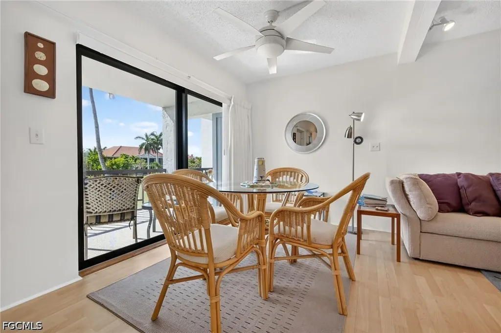 1250 Tennisplace Court Sanibel FL 33957
