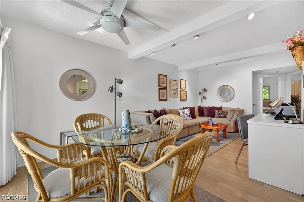 1250 Tennisplace Court Sanibel FL 33957