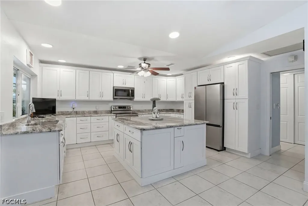 6114 Deer Run Fort Myers FL 33908