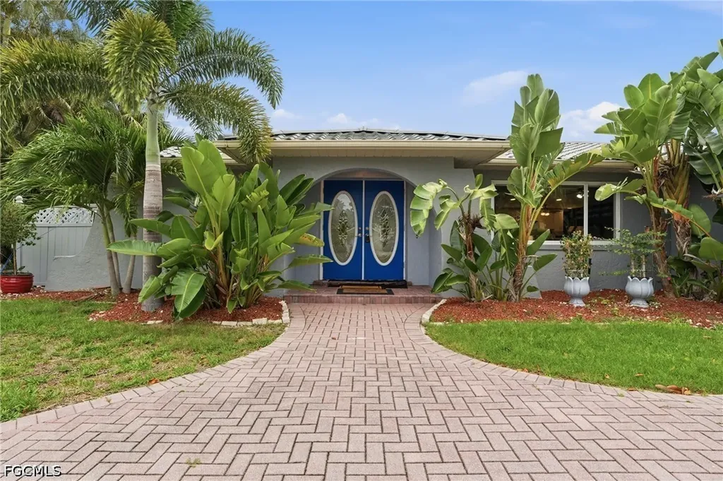 6114 Deer Run Fort Myers FL 33908