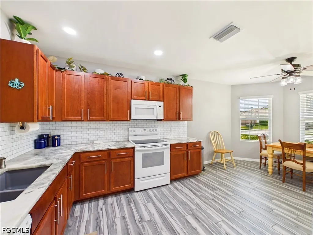 3420 Cancun Court Cape Coral FL 33909