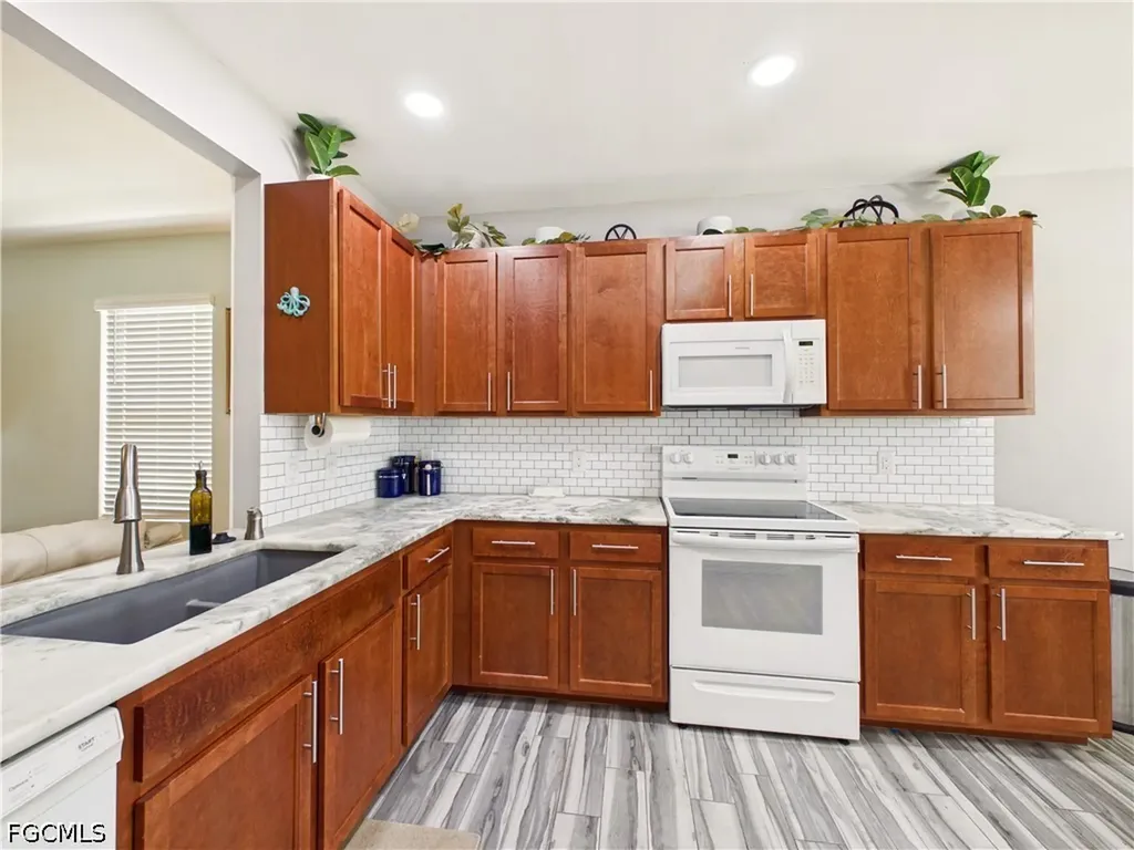 3420 Cancun Court Cape Coral FL 33909