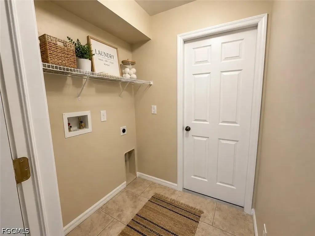 4141 NE 19th Place Cape Coral FL 33909