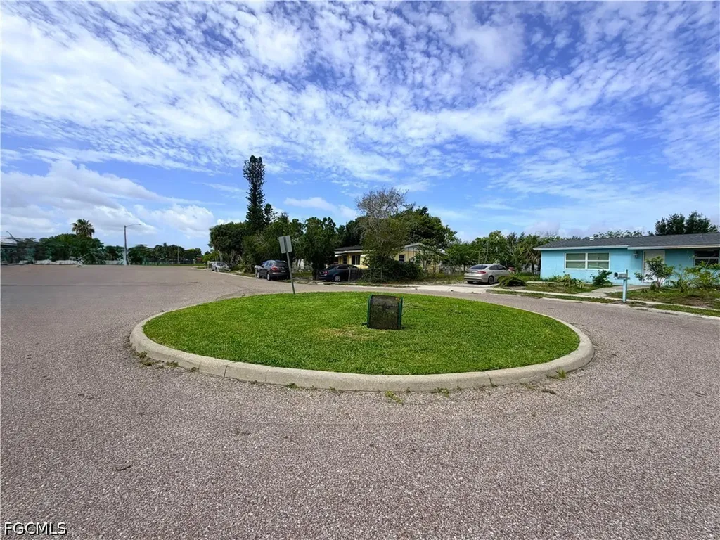 1759 Aquarius Court Fort Myers FL 33916