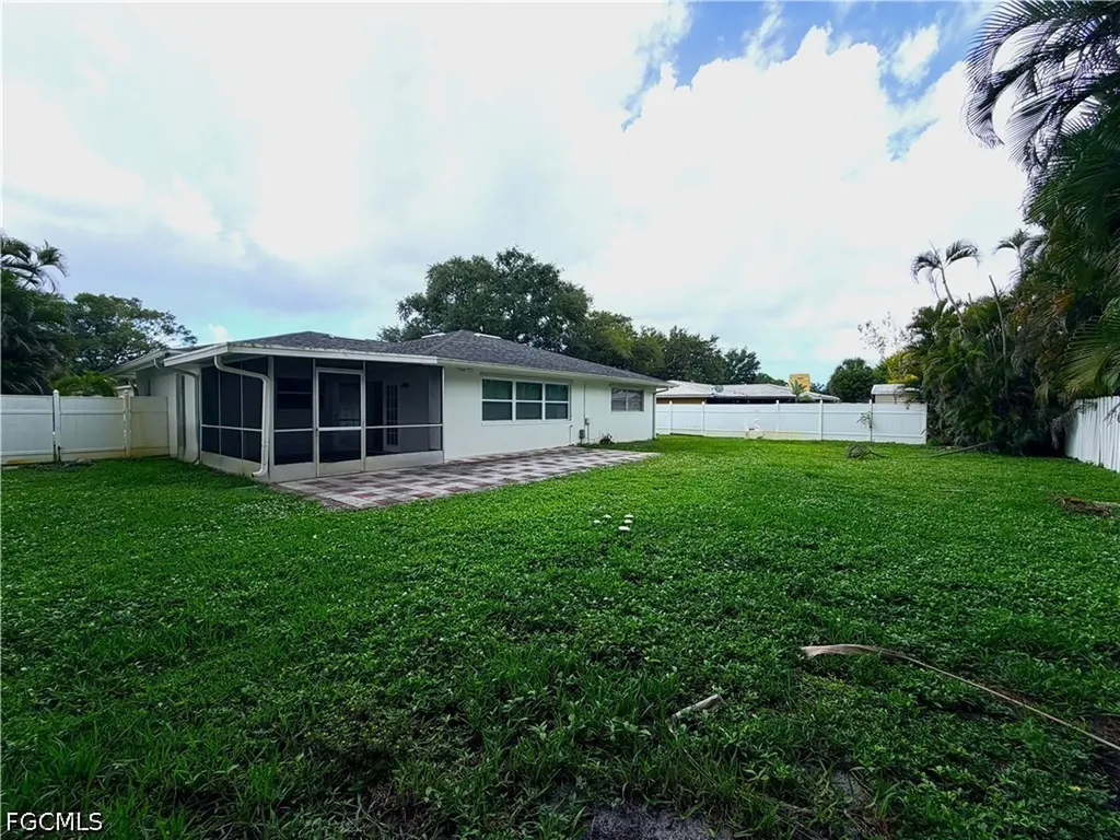 1637 S Mayfair Road Fort Myers FL 33919