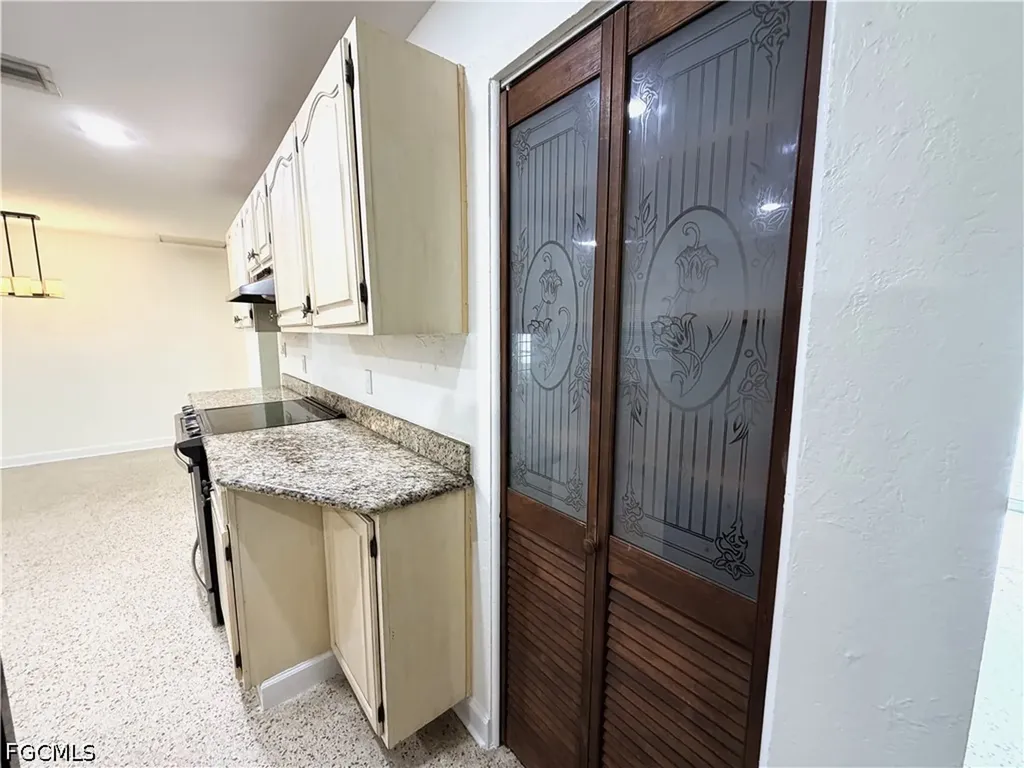 1637 S Mayfair Road Fort Myers FL 33919