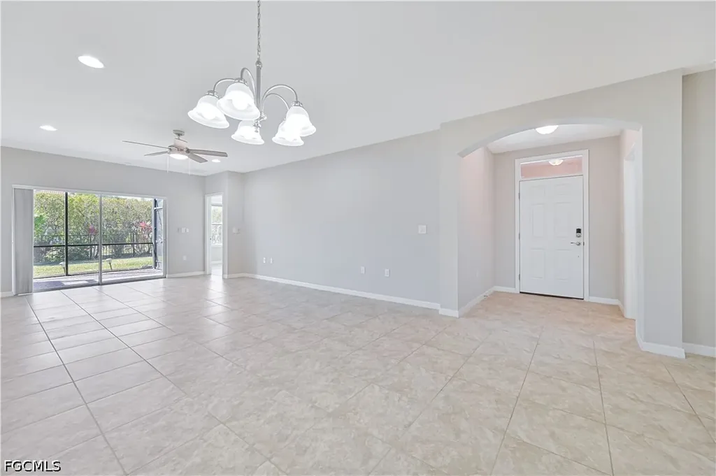 4365 Dutchess Park Road Fort Myers FL 33916